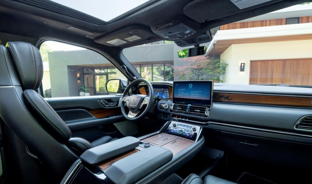 2025 Lincoln Navigator Interior