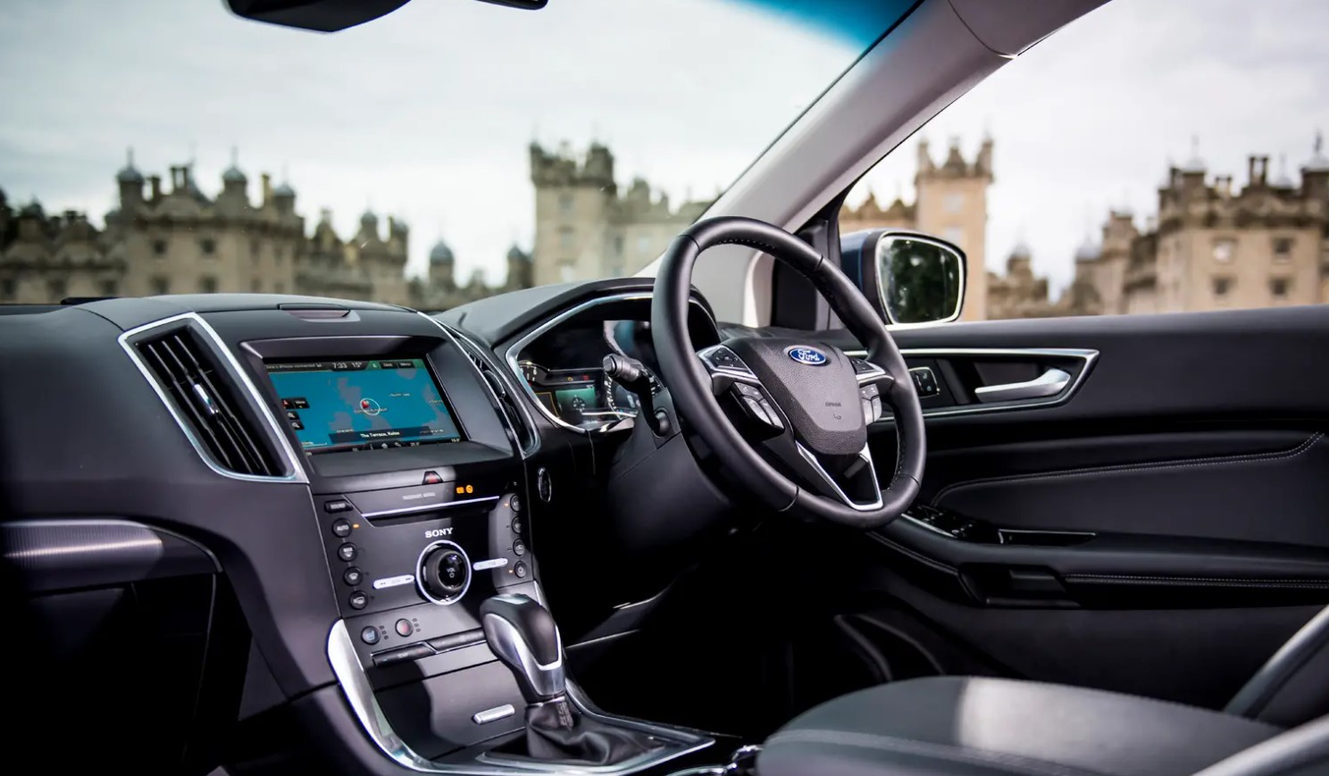 2025 Ford Edge Interior