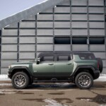 2025 GMC Hummer EV Exterior