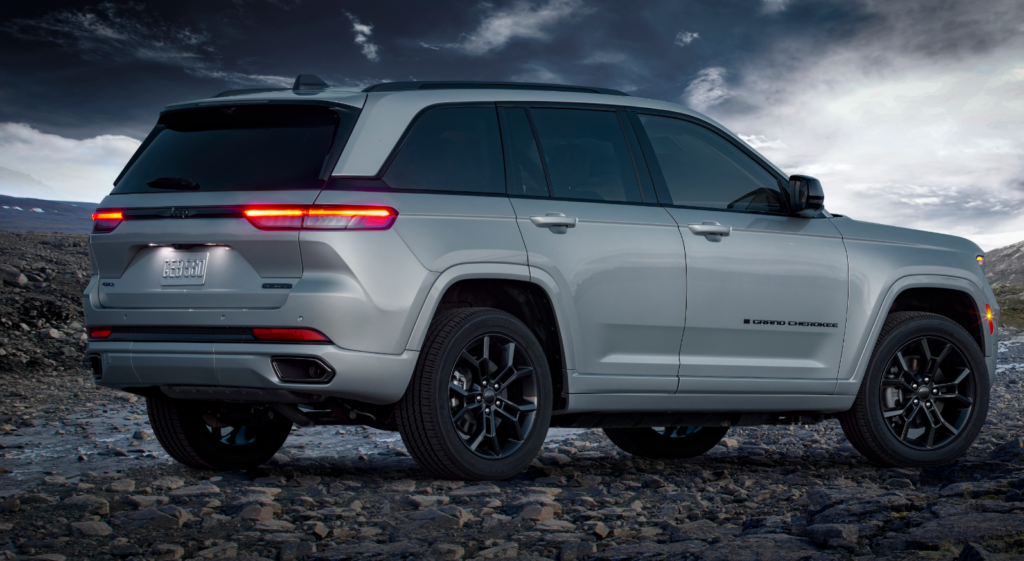 2025 Jeep Grand Cherokee Engine